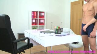 The glorious light-haired agent deep throats his athlete dinky deep in cunny