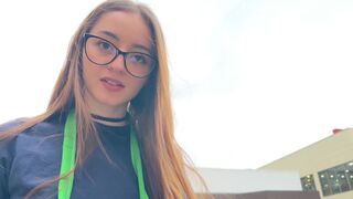 The cafe's stepdaughter is blowing my nads in a van