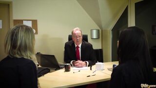 Untruss - the trial turns into a 3some with the teens