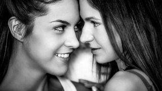 Spanish Carolina Abril's red-hot Ukrainian gf